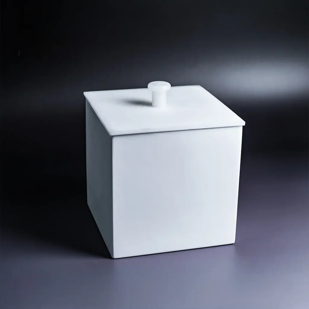 Custom-sized high-purity PTFE cleaning tank for semiconductor wet processing and chemical etching