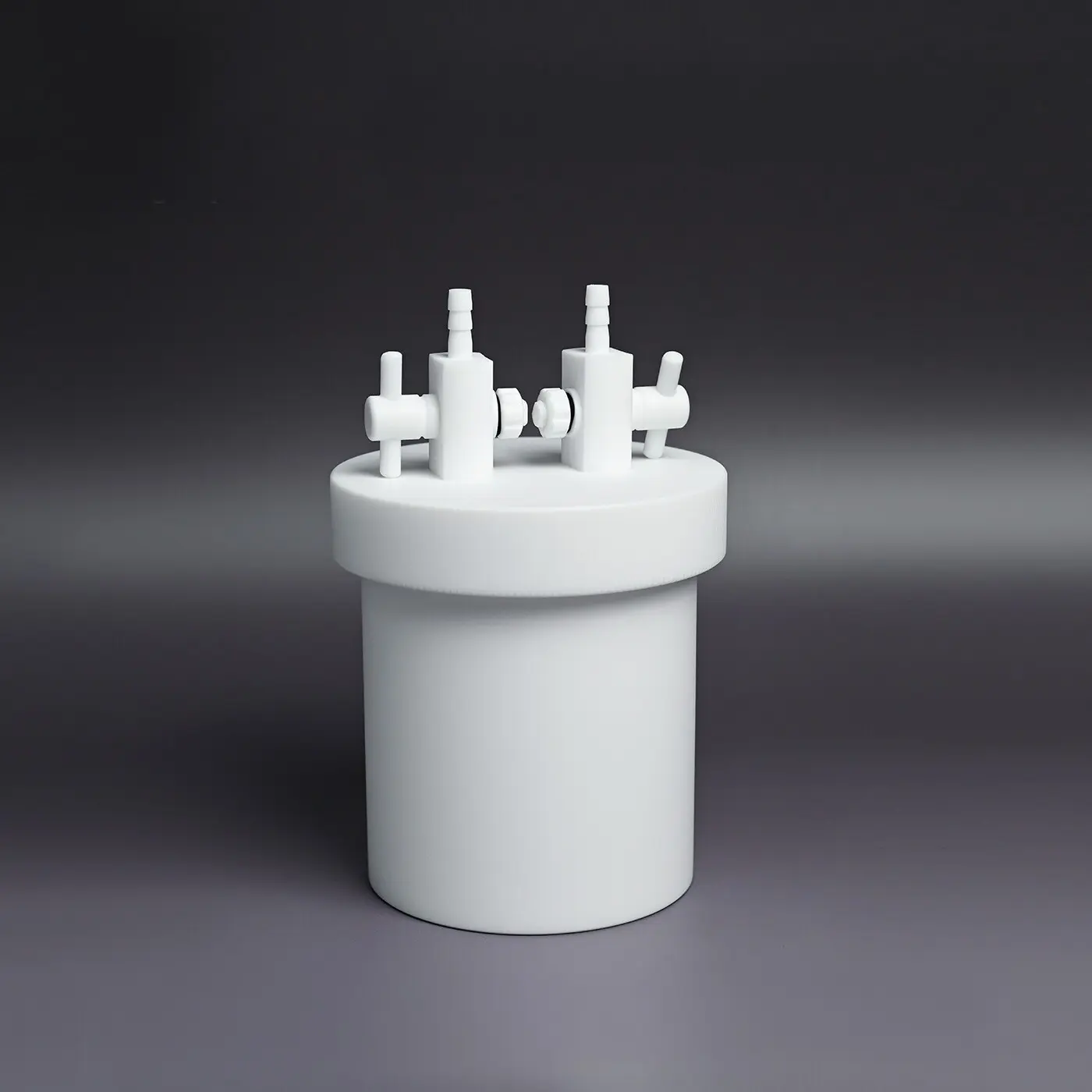 Industrial PTFE chemical reactor vessel for high-corrosion applications